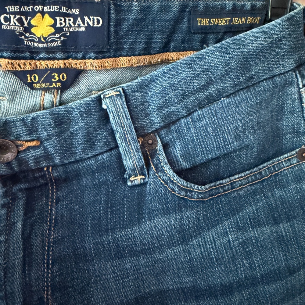Lucky Brand 🍀 The Sweet Jean Boot size 10/30 R, Excellent condition!